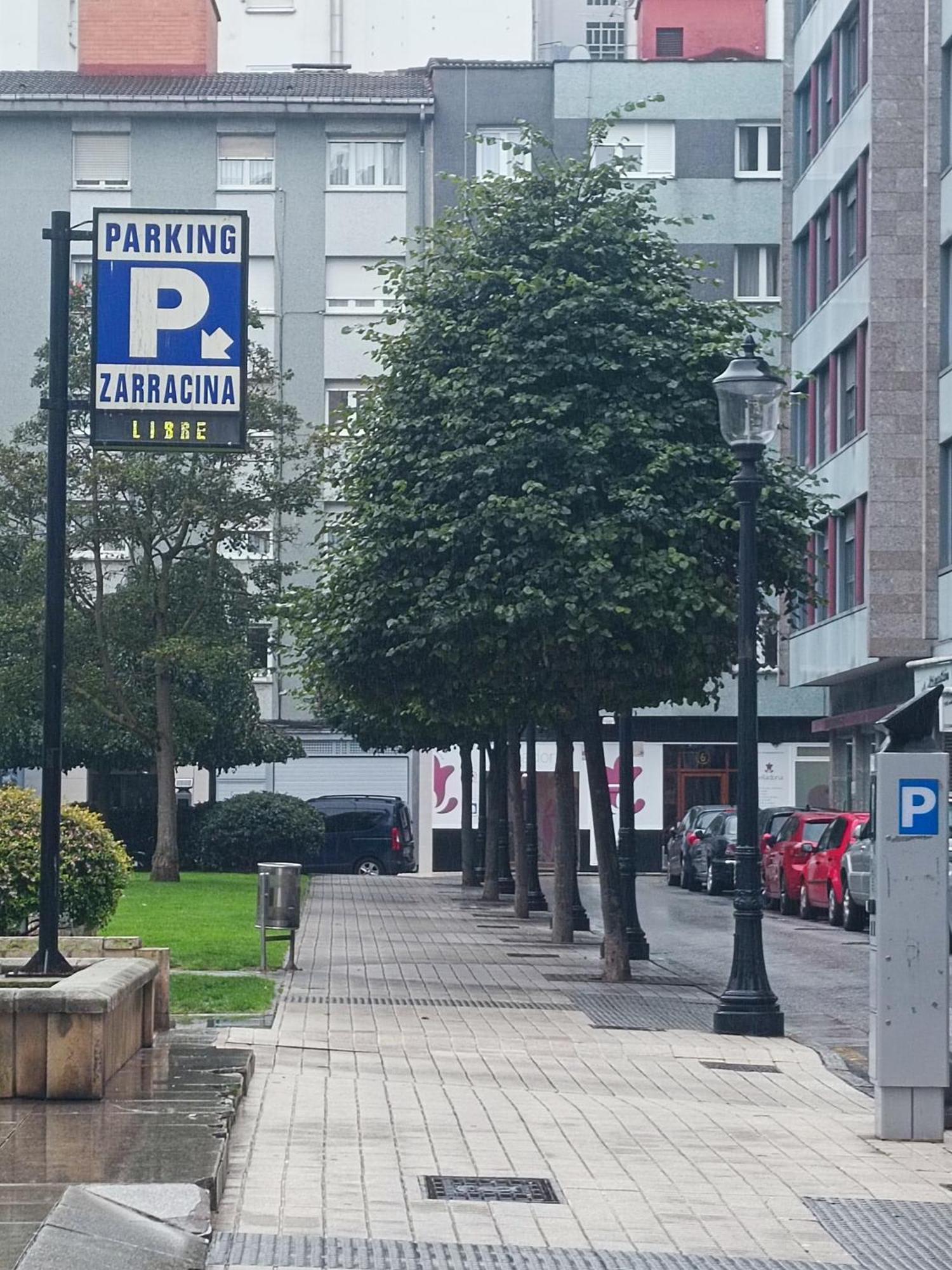 Como Una Casa De Campo En La Ciudad, Con Patio -Parking Gratis Gijon Exterior photo